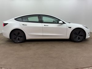 Tesla Model 3 bild 7