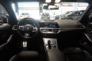 BMW 320 bild 9