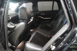 BMW 320 bild 8