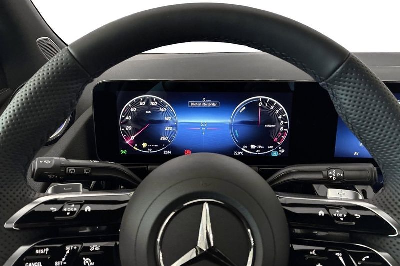 Mercedes GLA250 bild 7
