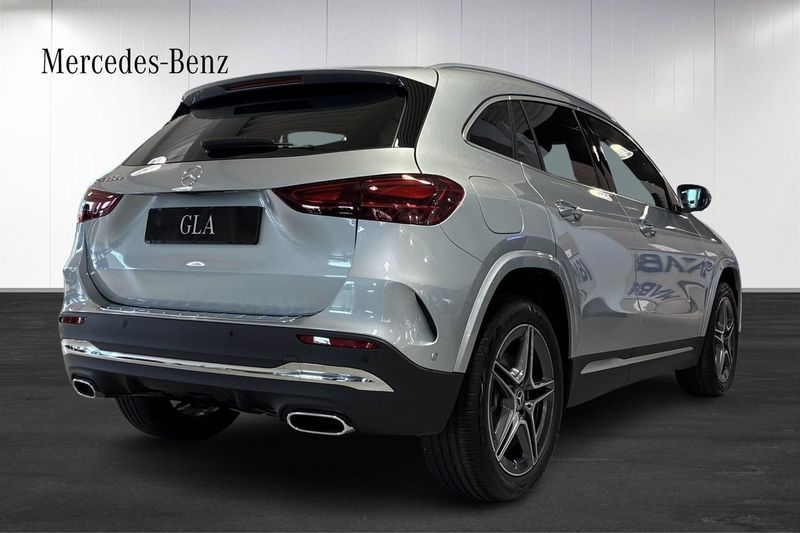 Mercedes GLA250 bild 4