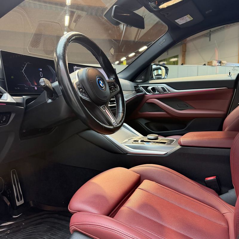 BMW i4 bild 8