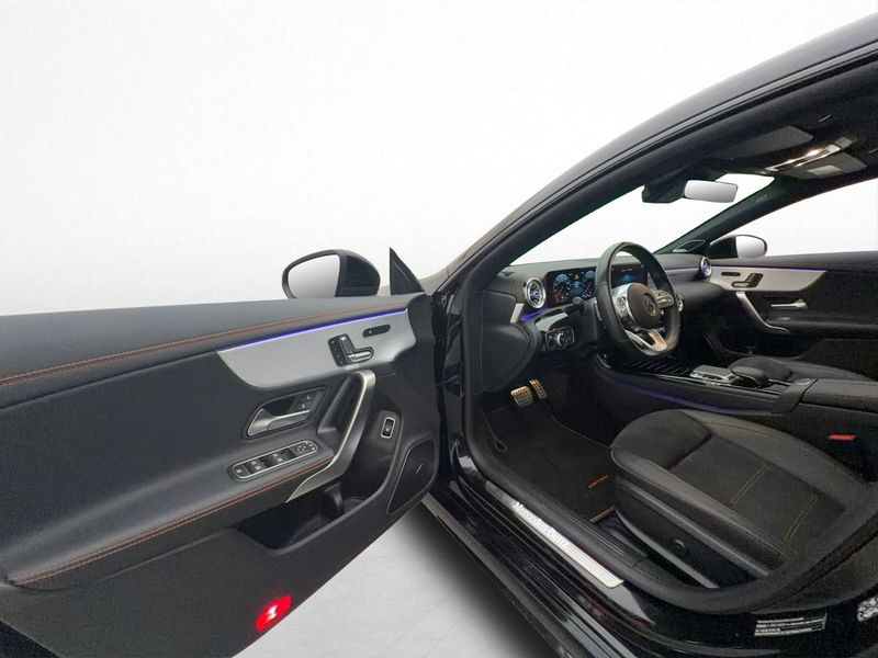 Mercedes CLA250 bild 15