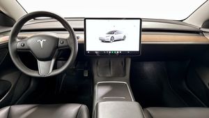 Tesla Model 3 bild 4