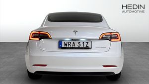 Tesla Model 3 bild 7