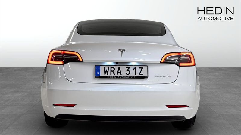 Tesla Model 3 bild 7
