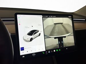 Tesla Model 3 bild 17