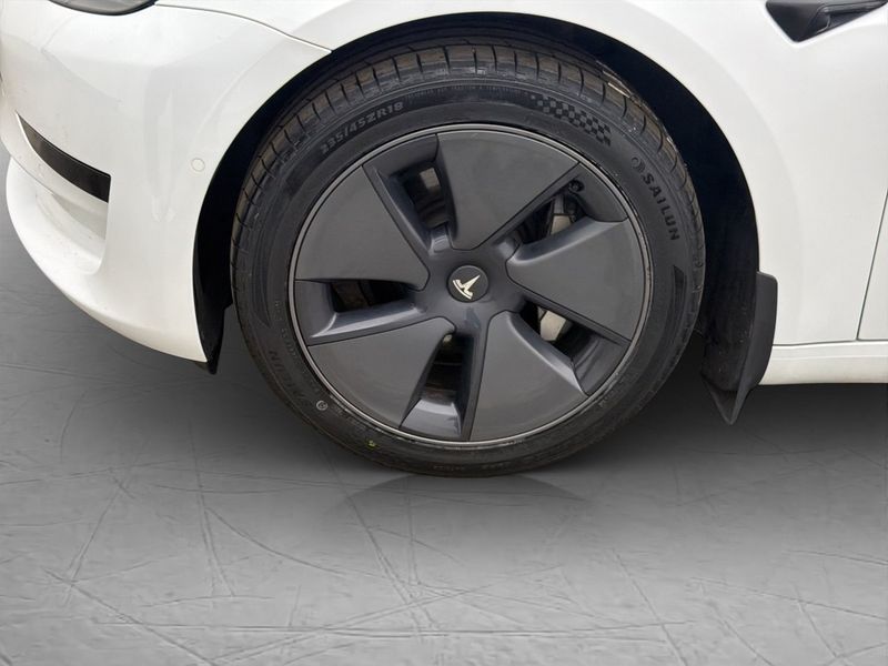 Tesla Model 3 bild 32
