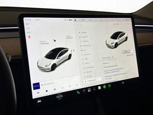 Tesla Model 3 bild 22