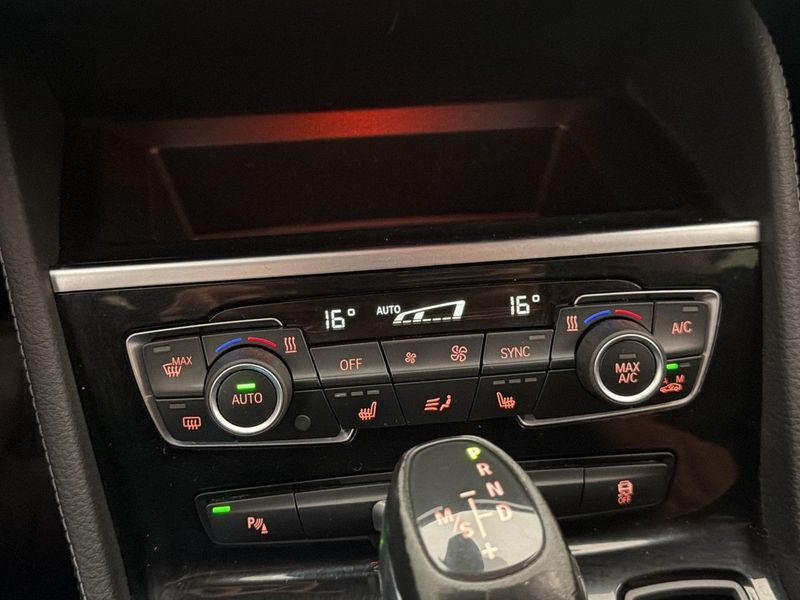 BMW 220 bild 21