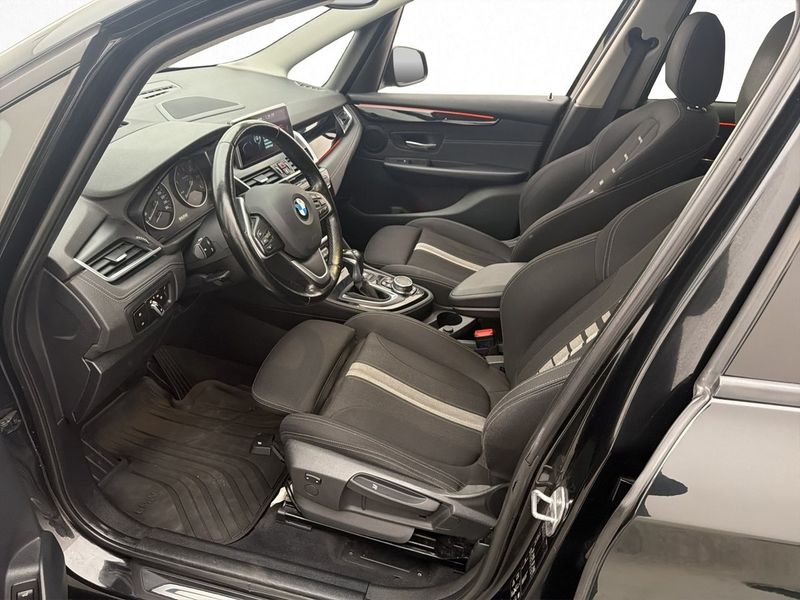 BMW 220 bild 10