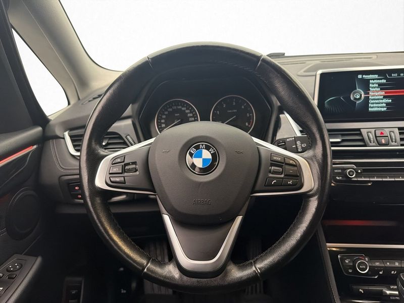 BMW 220 bild 12