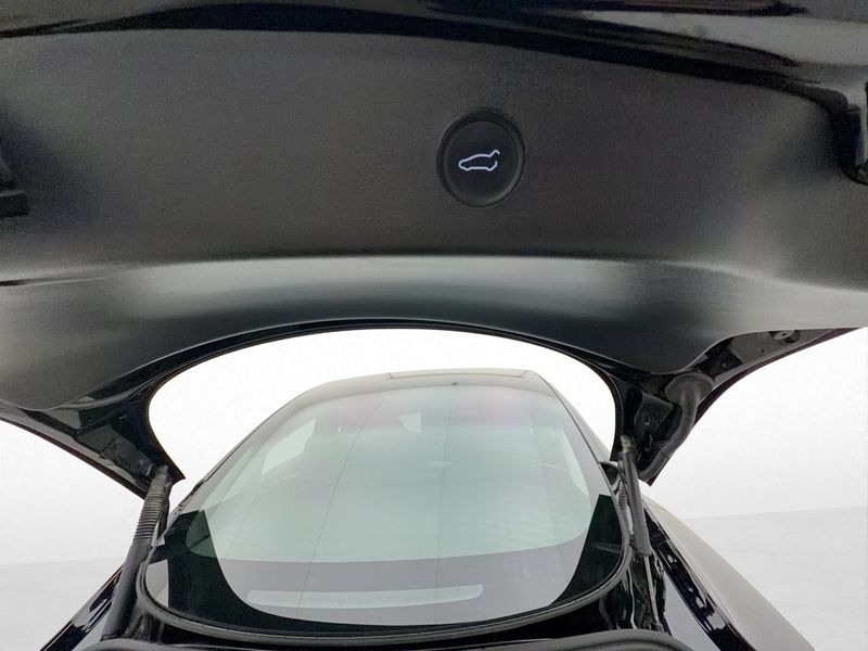 Tesla Model 3 bild 31