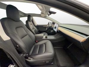 Tesla Model 3 bild 27