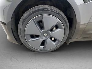 Tesla Model 3 bild 32