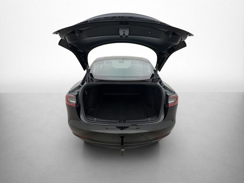 Tesla Model 3 bild 30