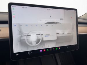 Tesla Model 3 bild 20