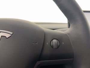 Tesla Model 3 bild 16