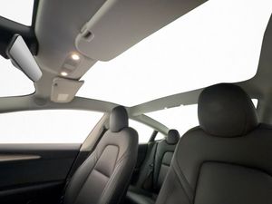 Tesla Model 3 bild 13