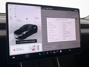 Tesla Model Y bild 25