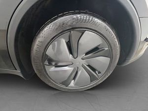 Tesla Model Y bild 31