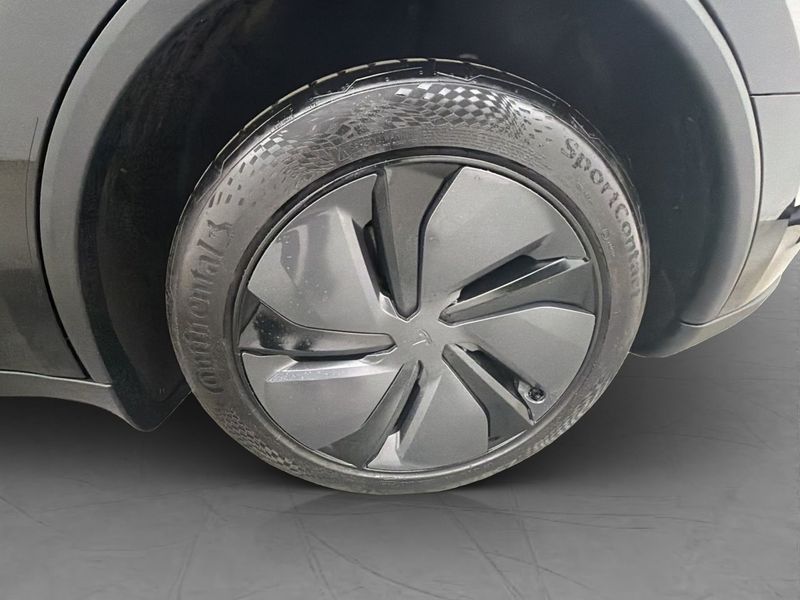 Tesla Model Y bild 31