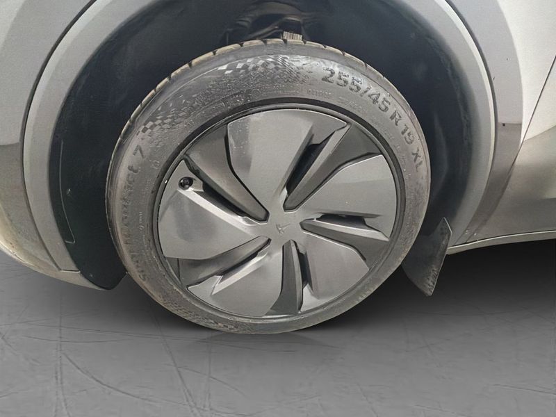 Tesla Model Y bild 30