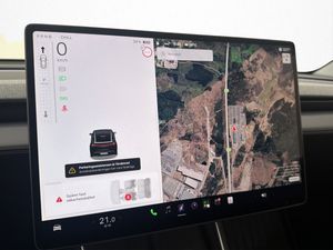 Tesla Model Y bild 20