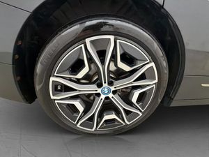 BMW iX bild 35