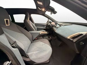 BMW iX bild 27