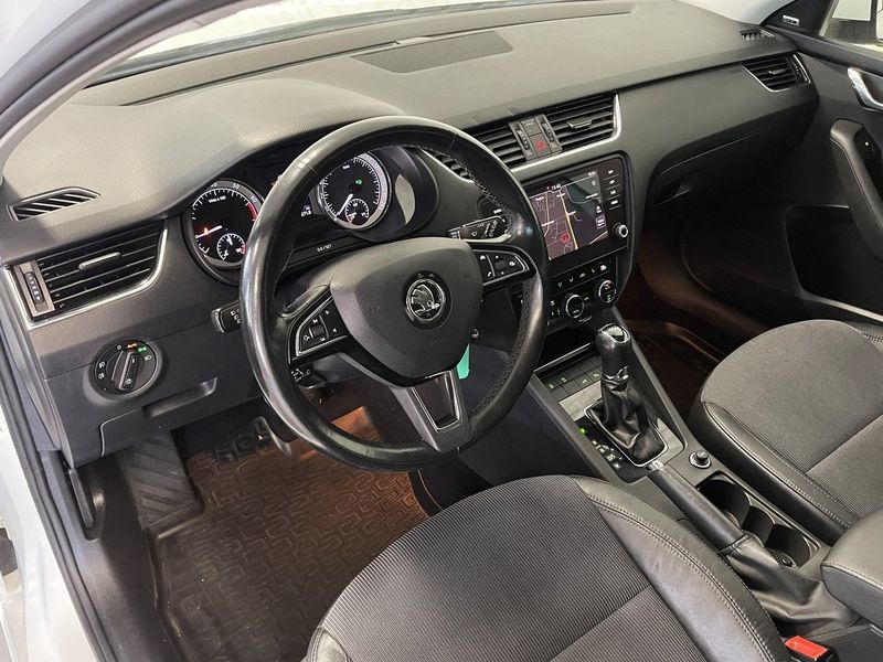 Skoda Octavia bild 7