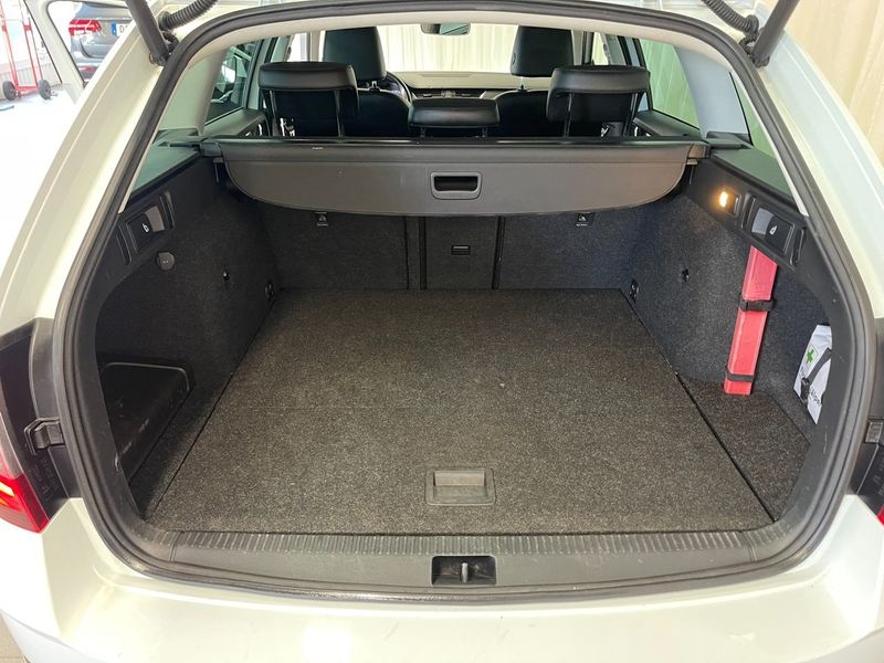 Skoda Octavia bild 24