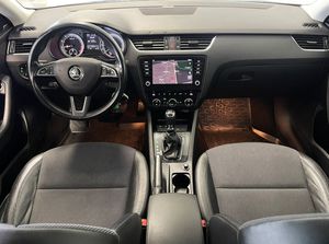 Skoda Octavia bild 8