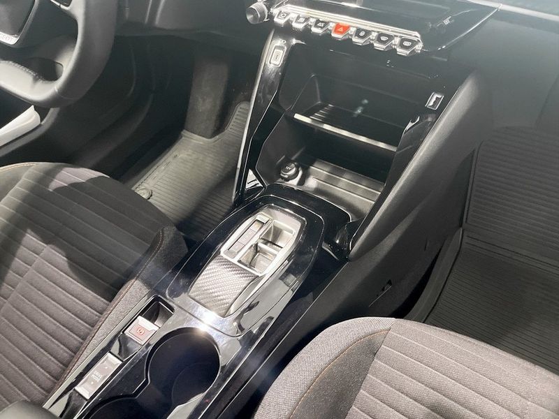 Peugeot e-208 bild 10
