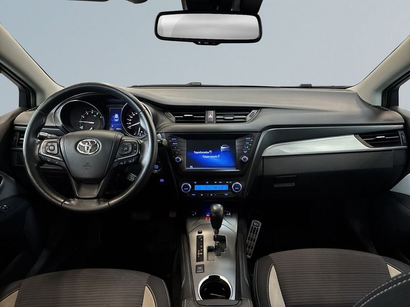 Toyota Avensis bild 8