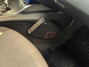 Toyota Avensis bild 17