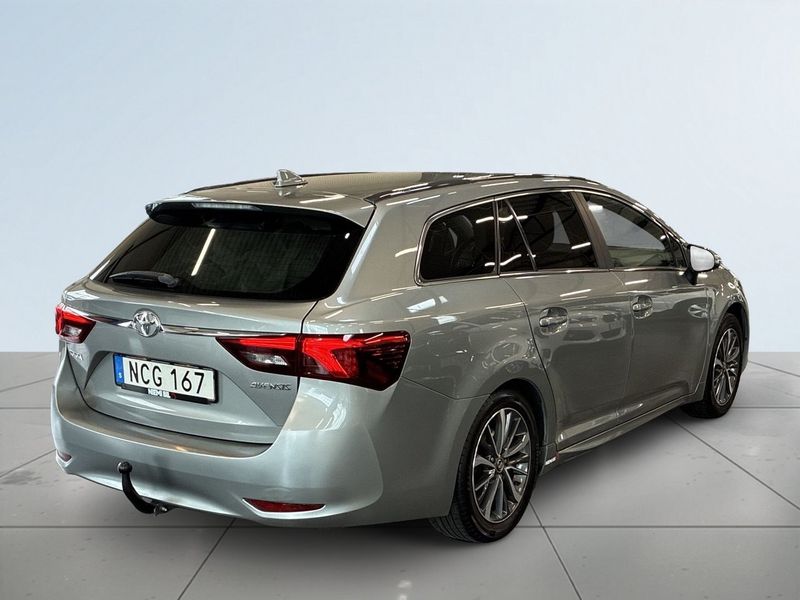 Toyota Avensis bild 6