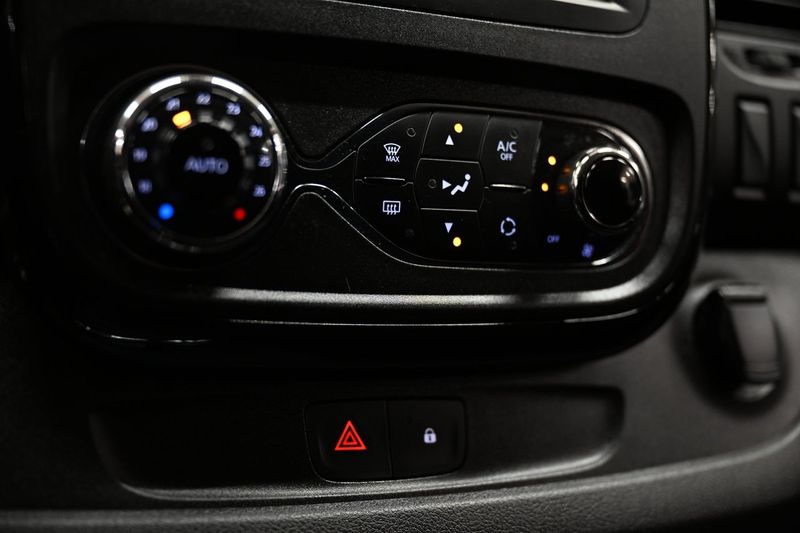 Opel Vivaro bild 19