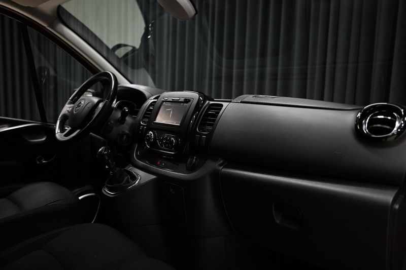 Opel Vivaro bild 22