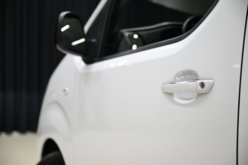 Opel Vivaro bild 10