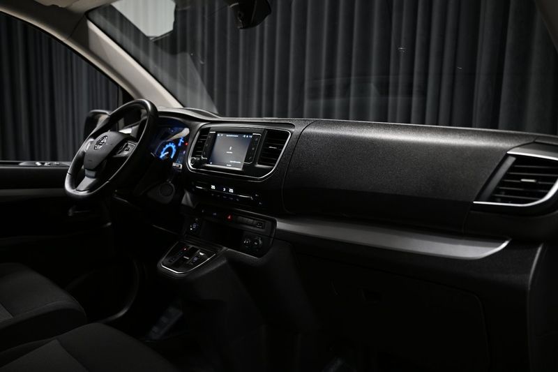 Opel Vivaro bild 28