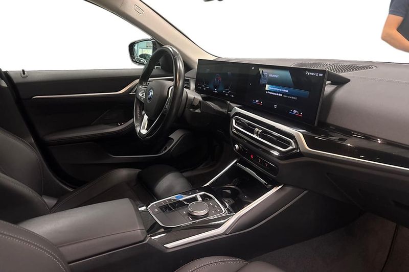 BMW i4 bild 6