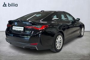 BMW i4 bild 17