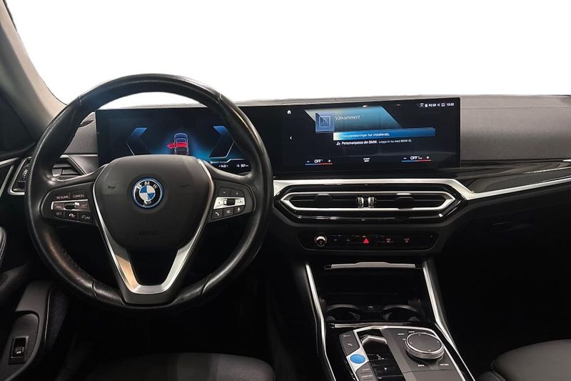 BMW i4 bild 8
