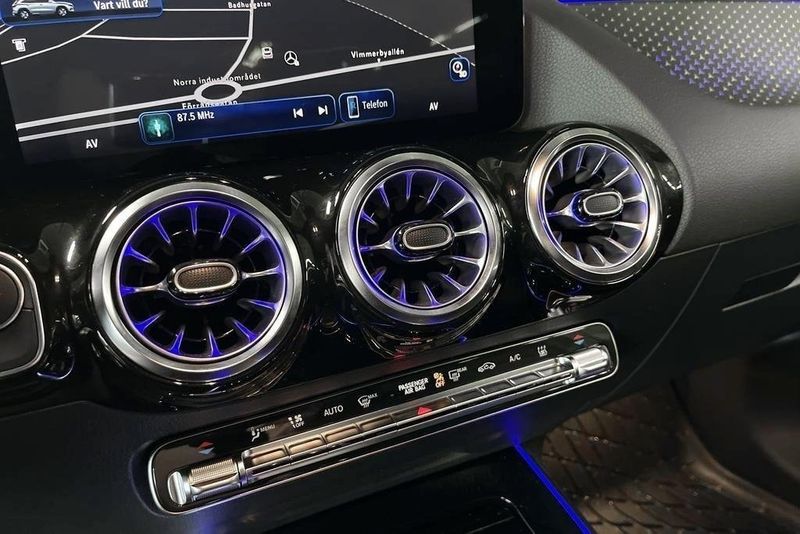 Mercedes EQA300 bild 13