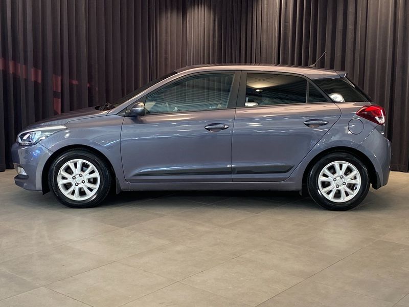 Hyundai i20 bild 3