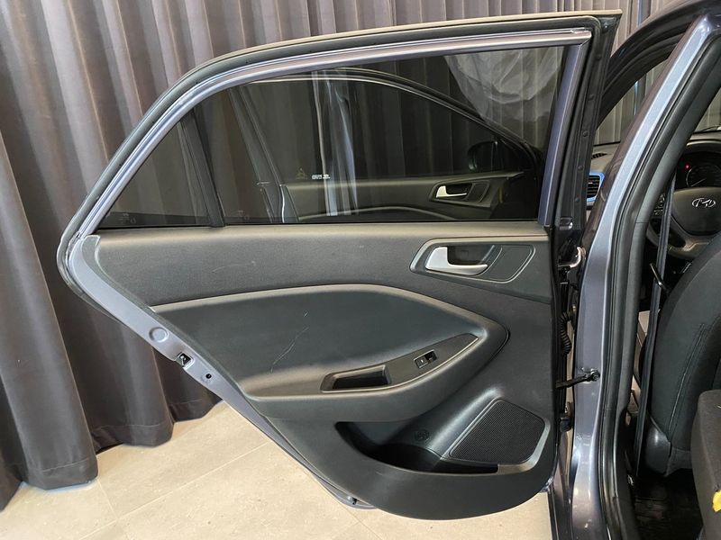 Hyundai i20 bild 15