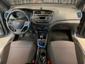 Hyundai i20 bild 17