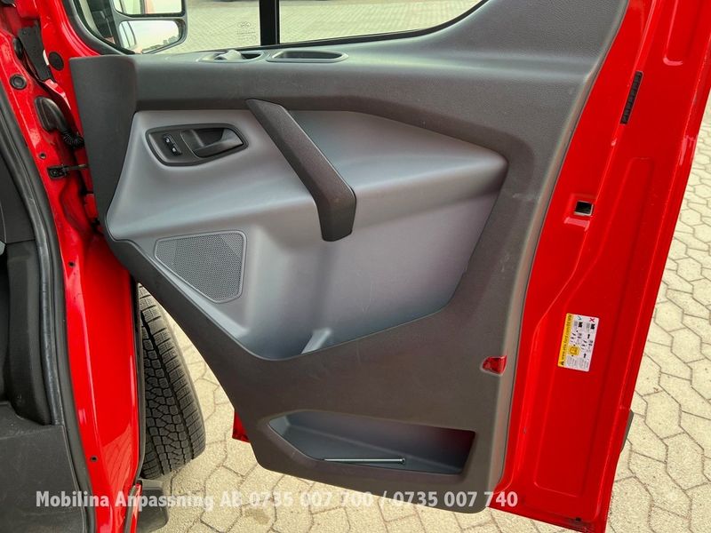 Ford Tourneo Custom bild 25