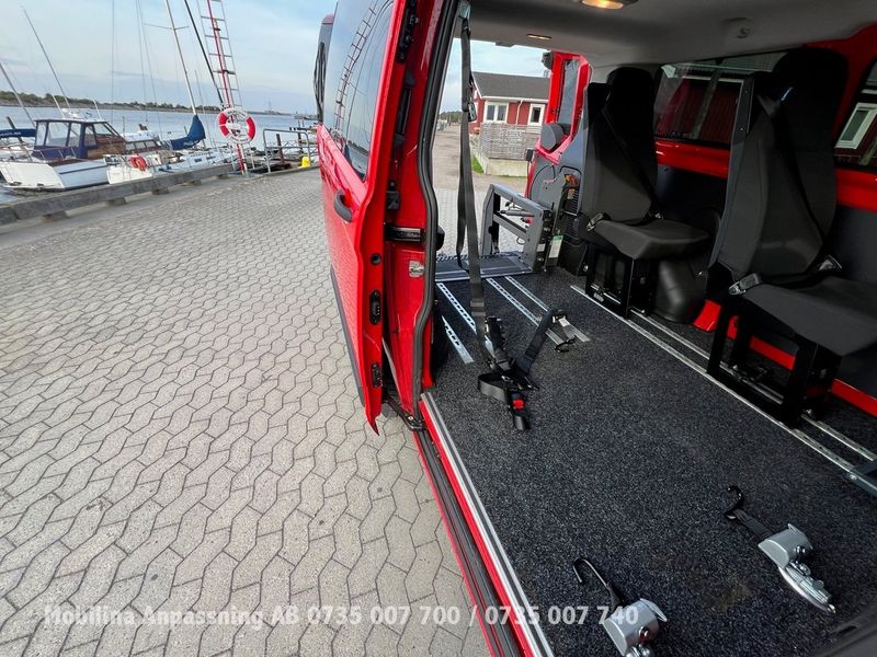 Ford Tourneo Custom bild 18
